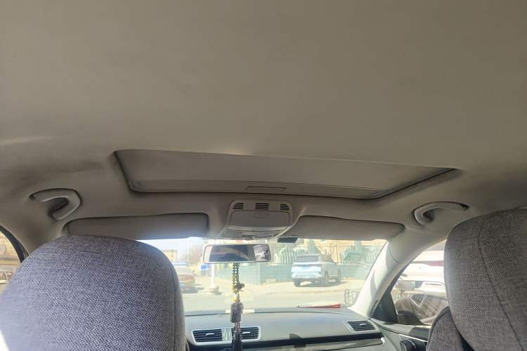 Used Volkswagen Magotan 2012 Revised 1.8TSI Luxury Version Headliner