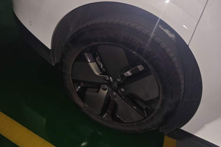 Used Li Auto Li Auto i6 2025 Model Two-Wheel-Drive Standard Type