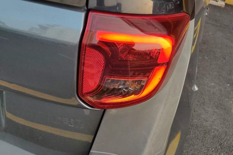 Used Chery Little Ant 2022 Sweet Pink Edition Low-Sugar Version Lithium Iron Phosphate 30 kW 301 km