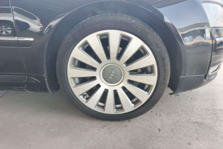 Used Audi A8 2009 A8L 2.8 FSI Standard Model Right Front Wheel Hub