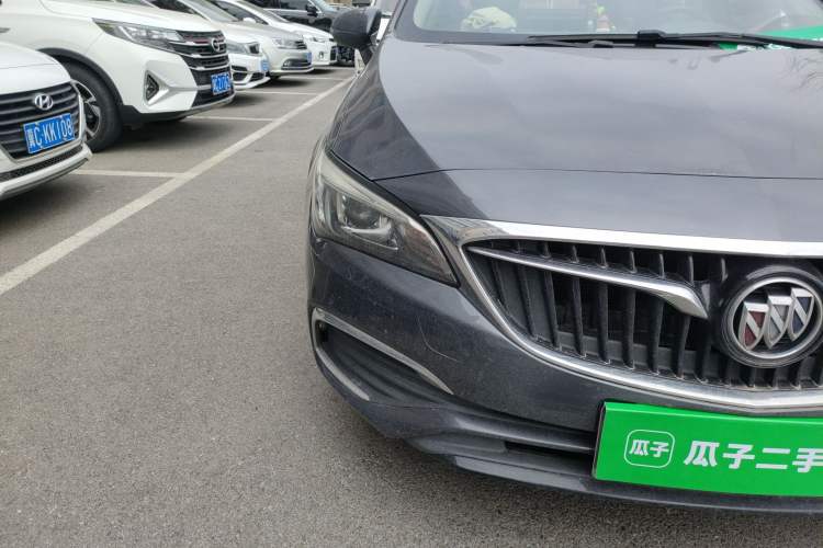 Used Buick Verano 2018 Sedan 15S Automatic Entry Model Right Front Headlight