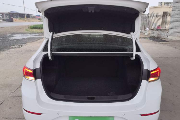 Used Buick GT 2021 Revised Version Flagship 1.5L Automatic Elite Edition Trunk