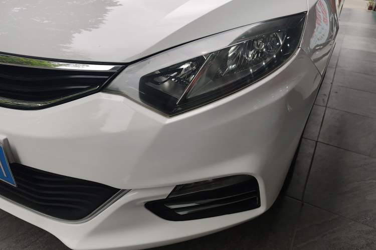 Used CHANGAN Eado 2015 1.6L Automatic Junku Model China V Standard Left Front Headlight