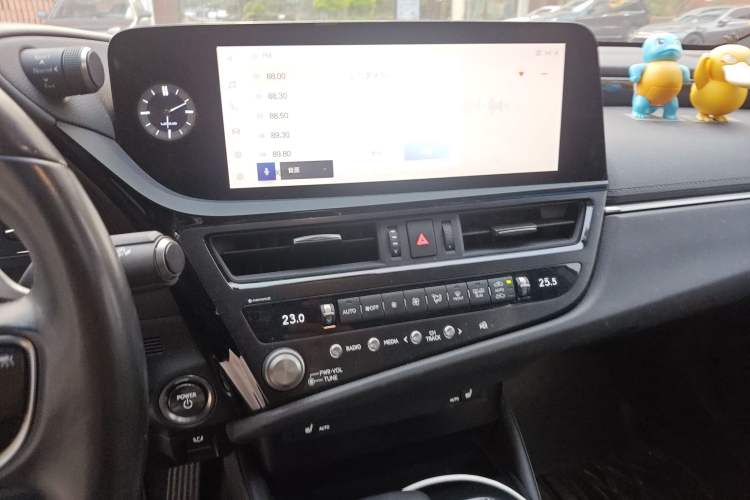 Used Lexus ES 2022 300h Excellence Edition