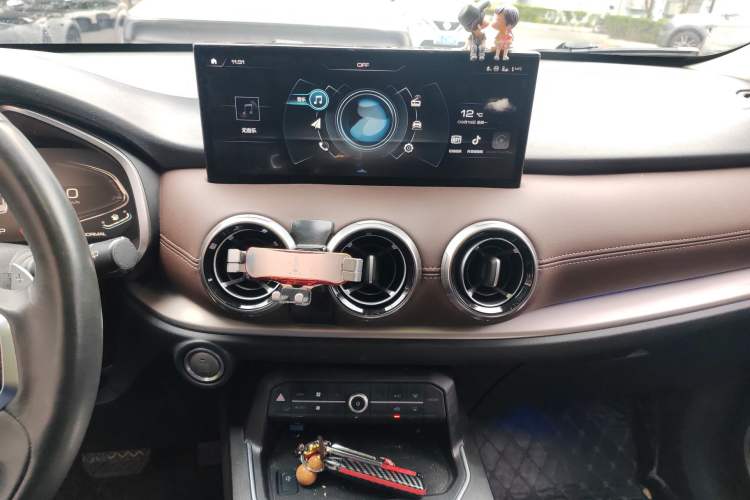 Used Wey VV6 2021 2.0T Two-Wheel Drive Smart Plus
