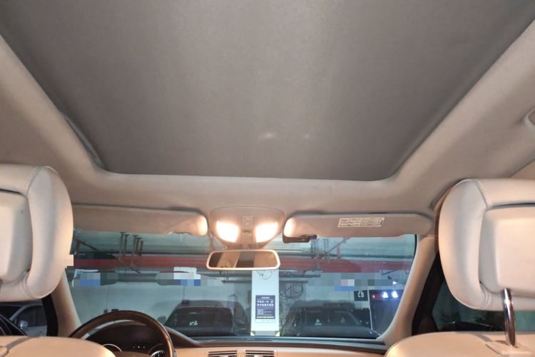 Used Mercedes-Benz R-Class 2010 R 350 L 4MATIC Headliner