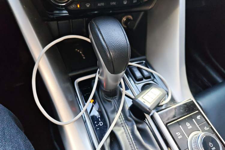 Used Mitsubishi Eclipse Cross 2019 1.5T CVT Two-Wheel Drive Belief Edition China VI Standard Gear Lever