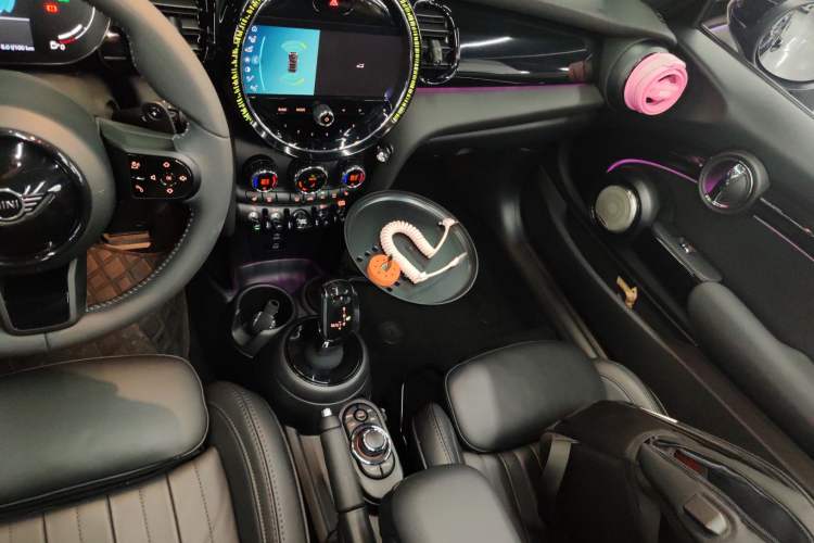 Used MINI 2023 Revised 2.0T COOPER S CABRIO Artist Gear Lever