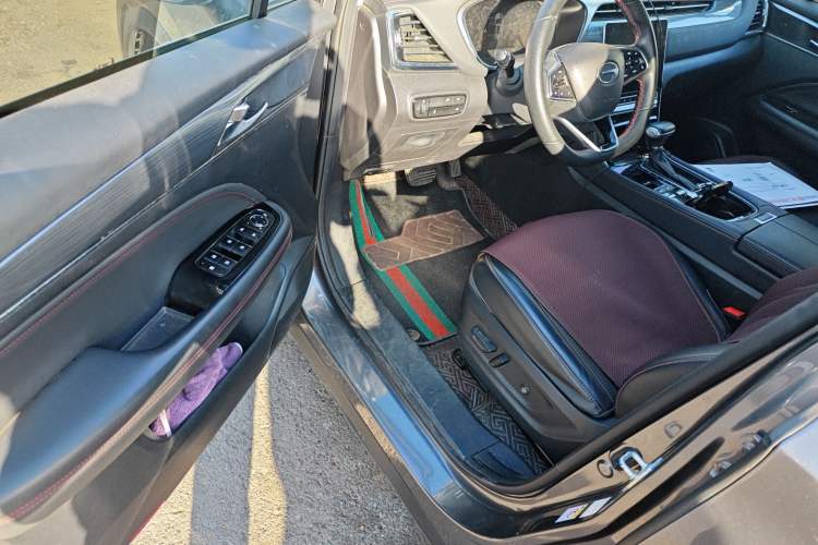 Used GAC Trumpchi GS4 PLUS 2022 390T Automatic Galaxy Edition Driver Seat