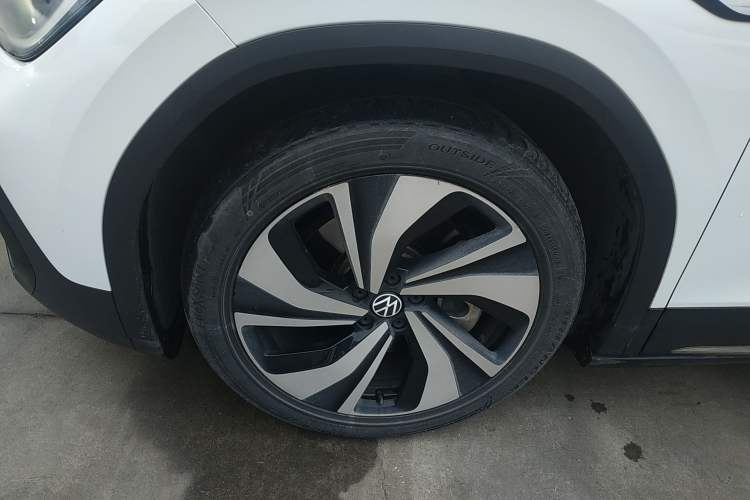 Used Volkswagen ID.6 CROZZ 2021 Long-Range PURE+ Edition