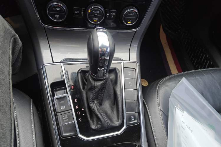 Used Volkswagen Passat 2016 330TSI DSG Luxury Edition