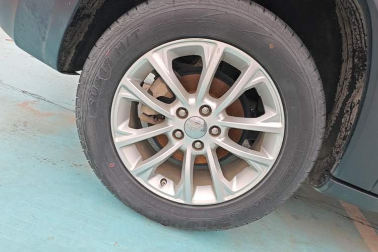 Used Jeep Cherokee 2019 2.0T Two-Wheel Drive Smart Enjoyment Version China V
