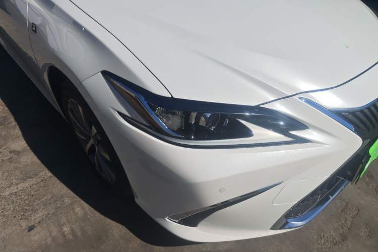 Used Lexus ES 2018 200 Excellence Edition China V Standard Right Front Headlight