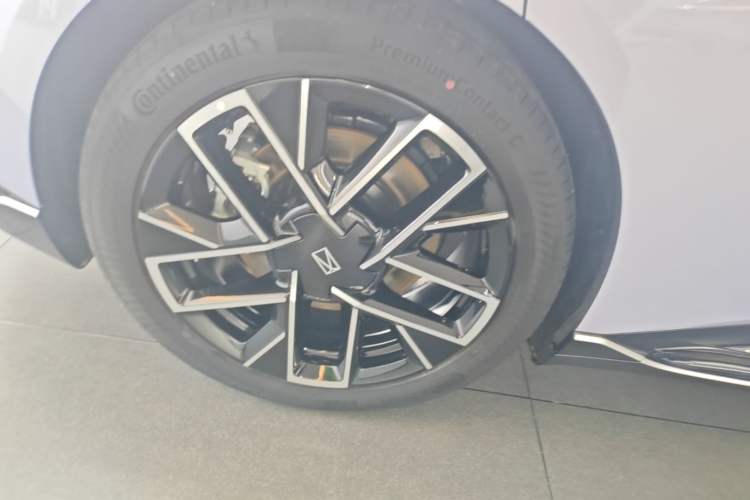 Used Avatr 06 2025 Pro Range-Extended Edition