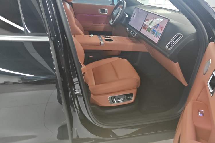 Used Li Auto L8 2024 Pro Model Right Front Seat