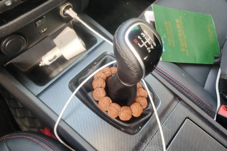 Used Haima M6 2015 1.5T Manual Luxury Model Gear Lever