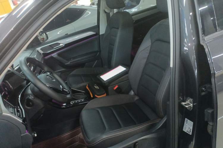 Used Volkswagen Tayron 2021 330TSI Two-Wheel-Drive 3rd Anniversary Limited Edition