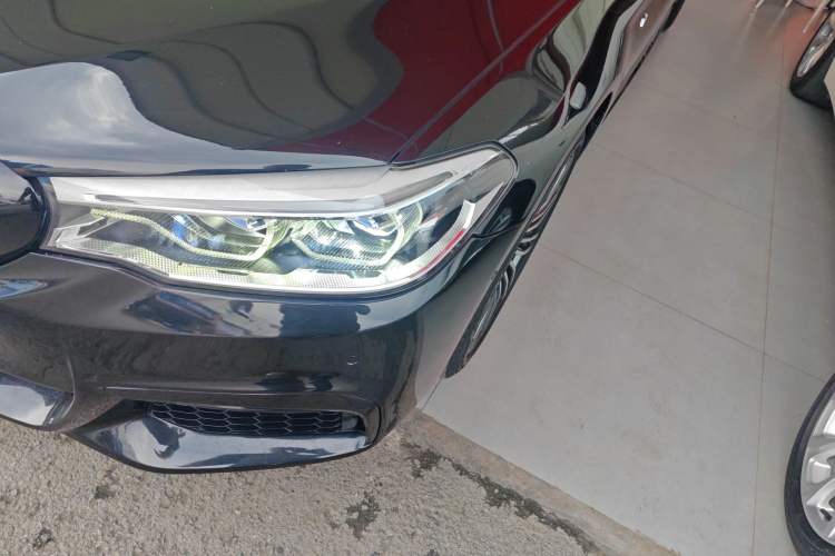 Used BMW 5 Series 2018 Restyled 530Li Luxury Edition M Sport Package
