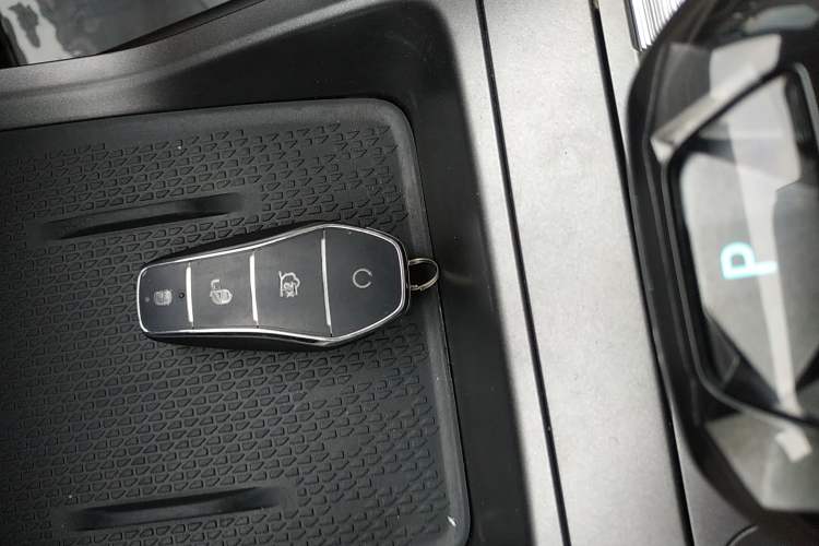 Used BYD Yuan UP 2024 401 km Active Version
