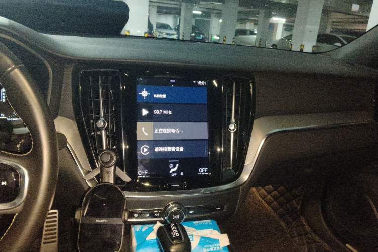 Used Volvo S60 2021 T4 Zhiyuan Sport Edition Audio And AC Panel