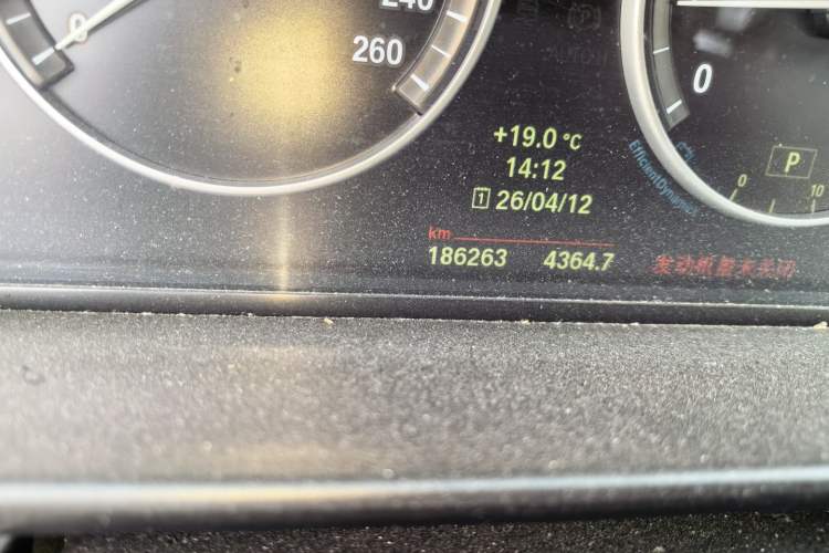 Used BMW 5 Series 2014 525Li Luxury Design Package Odometer Close Up