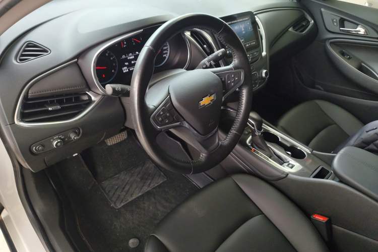Used Chevrolet Malibu XL 2021 535T Automatic Sport Edition Steering Wheel