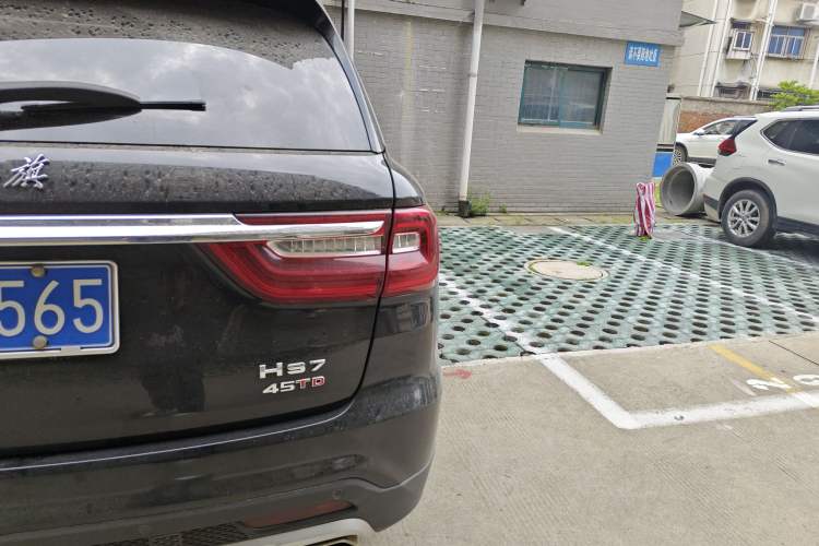 Used Hongqi HS7 2021 2.0T DCT Two-Wheel Drive Smart Connect Flagship Edition Right Rear Taillight