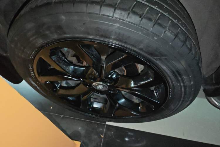 Used Land Rover Discovery Sport 2018 240 PS HSE Version