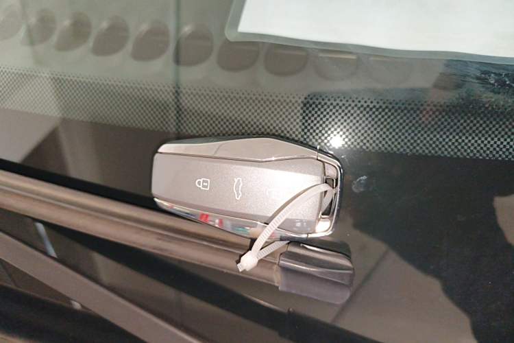 Used JAC Yiwei 3 2025 330km Freedom Edition Vehicle Key