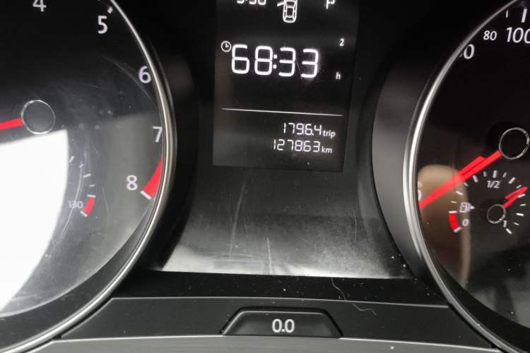 Used Volkswagen Golf Sportsvan 2018 1.6L Automatic Comfort Model Odometer Close Up