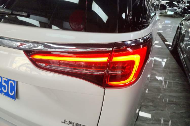 Used Buick GL8 2021 ES Land Cruiser 653T Flagship Model