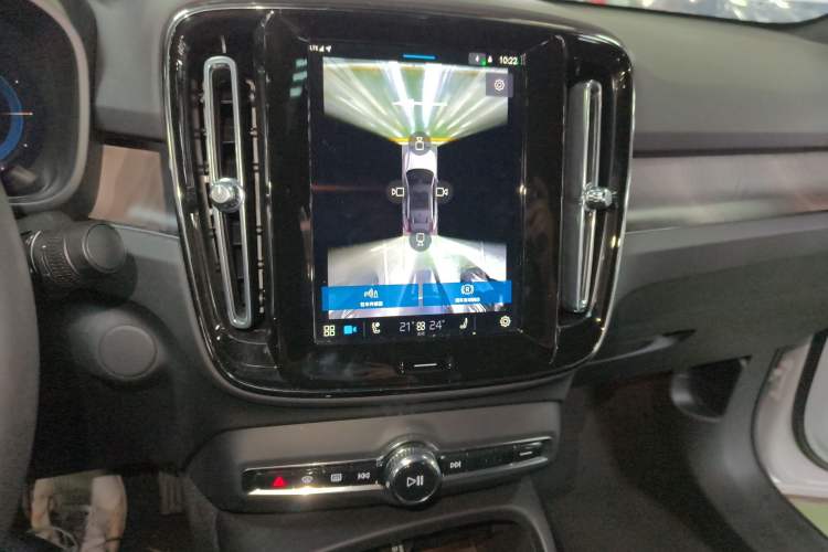 Used Volvo C40 2024 Long-Range PRO Version