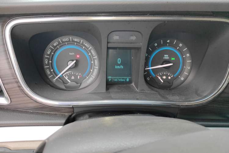 Used Buick GL8 2013 3.0L GT Luxury Business Haoya Edition
