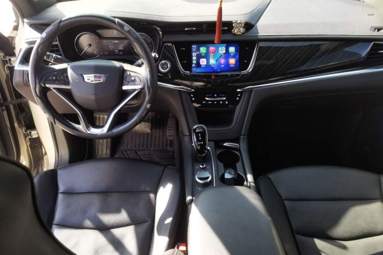 Used Cadillac XT6 2021 2.0T Six-Seater Four-Wheel-Drive Luxury Version
