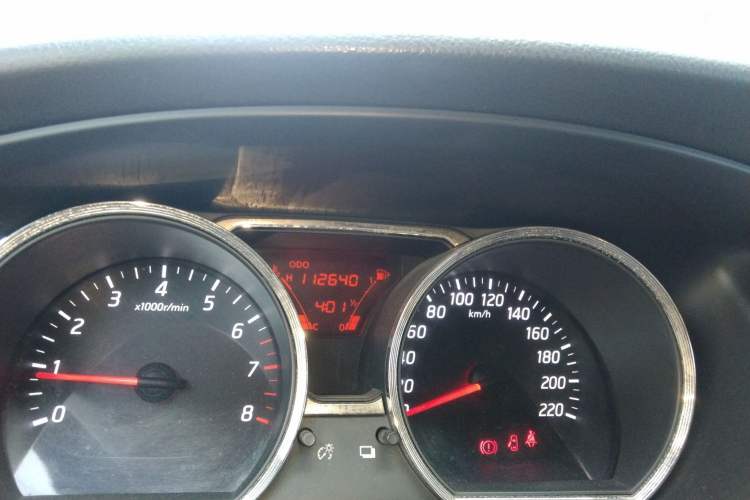 Used Nissan Livina 2013 1.6XE Manual Comfort Edition
