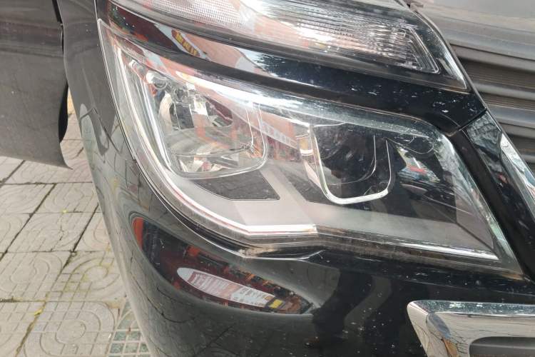 Used FORTHING Lingzhi 2023 M5L 1.6L Luxury 7-Seater Exterior 3