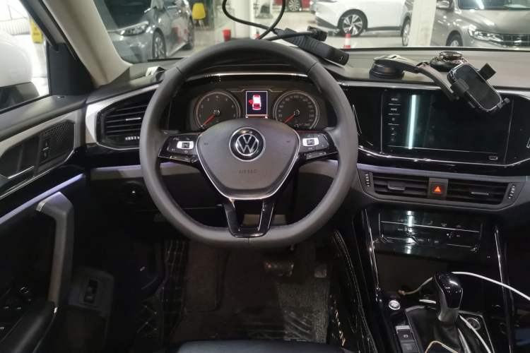 Used Volkswagen Tayron 2022 280TSI Two-Wheel Drive Luxury Smart Connectivity Version
