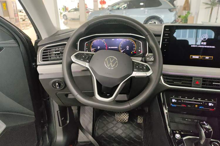 Used Volkswagen Tayron 2023 300TSI Two-Wheel-Drive Luxury Plus Advanced Edition Steering Wheel