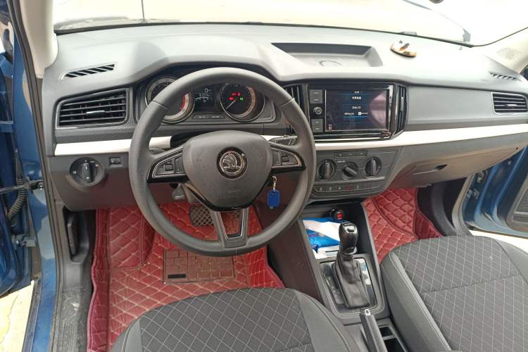 Used Skoda Kamiq 2018 1.5L Automatic Standard Version China V Emission Standard Center Console