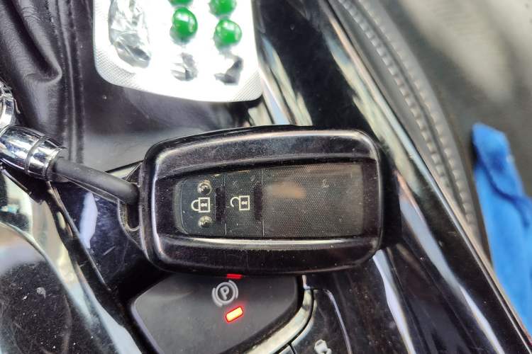 Used Toyota C-HR 2018 2.0L Leading with Sunroof China VI Standard
