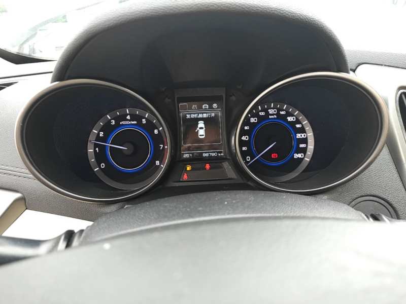 Used CHANGAN Eado 2016 1.6L Manual Fashion Edition — 12