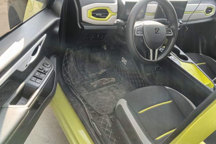 Used SOL E10X 2021 302 km Range Fashion Edition 30.2 kWh