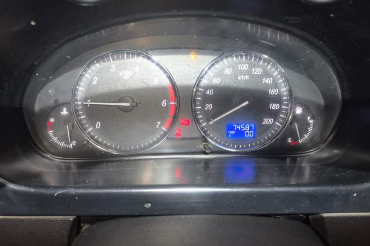 Used BAIC Weiwang M20 2014 1.5L practical type BJ415A Instrument Cluster
