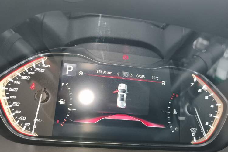 Used SAIC MAXUS D90 2017 2.0T Automatic All-Wheel Drive Sirius Odometer Close Up