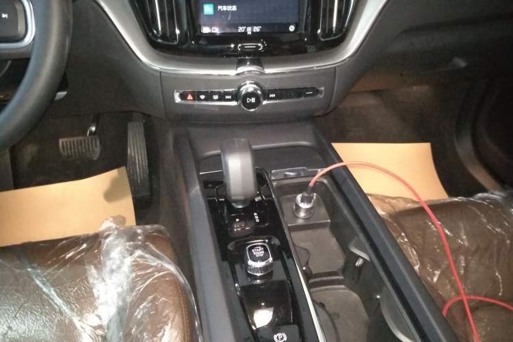 Used Volvo XC60 2024 B5 4x4 Smart Luxury Edition