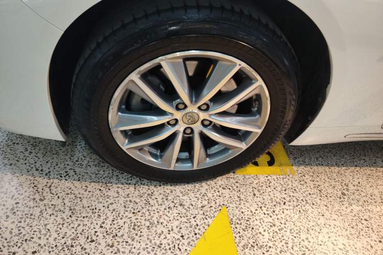 Used Infiniti Q50L 2018 2.0T Comfort Edition China VI Standard
