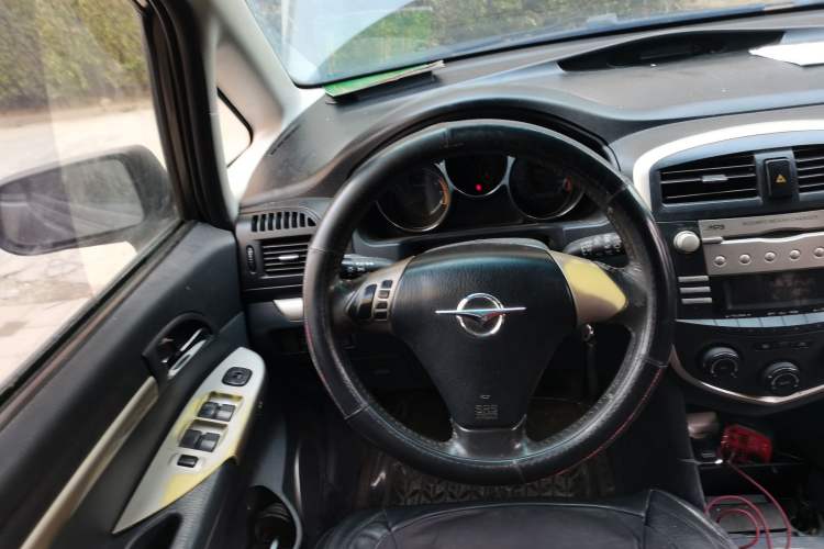 Used Haima Puxima 2010 1.6L Manual 7-Seater Luxury Steering Wheel