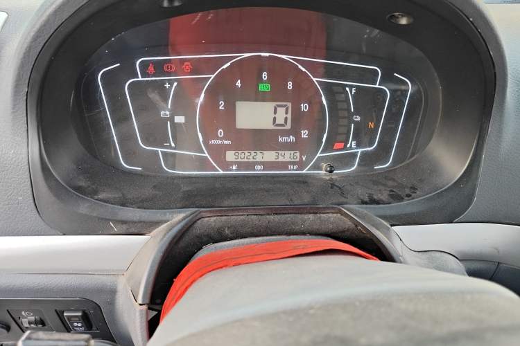 Used King Long Longyao 8 2021 41-Foot Cargo Van with Mid-Roof
