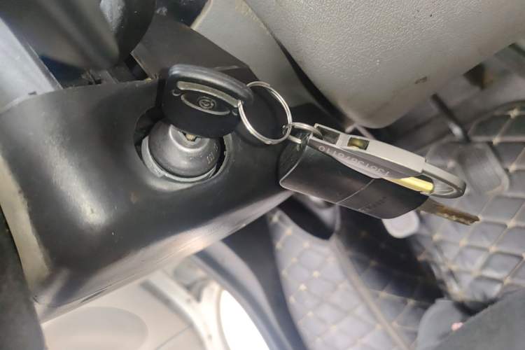 Used JMC Transit 2019 2.8T Commercial Version Long Wheelbase Mid-Roof 7-Seater Rear Single Tire China VI Emission Standard – JX493
