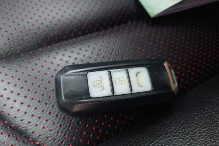 Used Baojun 560 2015 1.8L manual luxury version